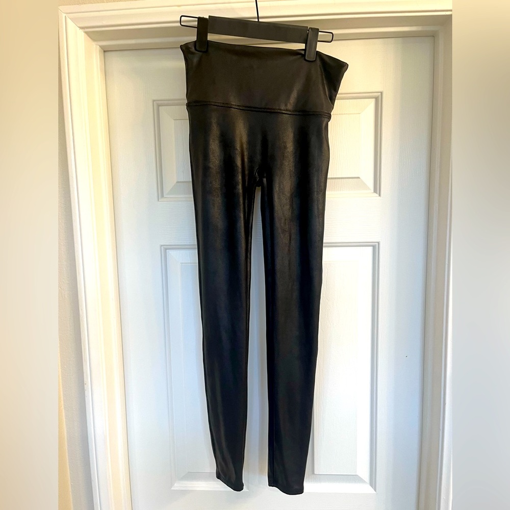 Spanx Faux Leather Leggings Size Medium